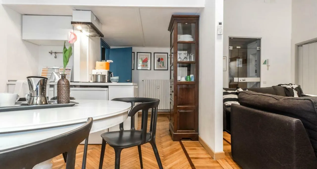 Hintown Castle Mansion Apartment Milan Italy