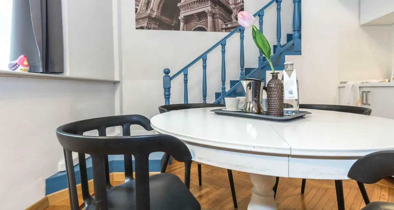 Hintown Castle Mansion Apartment Milan