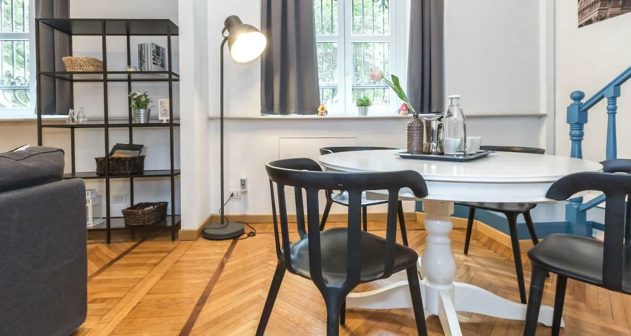 Hintown Castle Mansion Apartment Milan