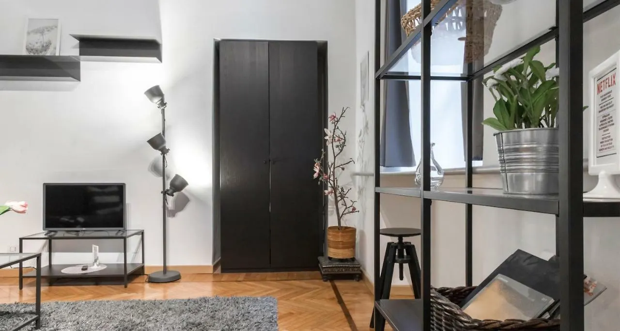 Hintown Castle Mansion Apartment Milan Italy